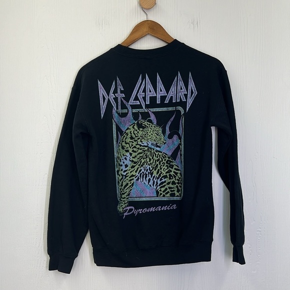 Def Leppard - Cheetah Pyromania Def Leppard Graphic Black Sweatshirt Size Small - Picture 8 of 9